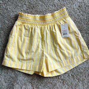 NWT A NEW DAY YELLOW STRIPE PULL ON SHORTS S